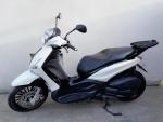 Klikněte pro detailní foto č. 4 - Piaggio Beverly 300, 2016, moc pěkný stav