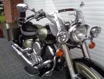 Klikněte pro detailní foto č. 11 - Yamaha XVS 1100 Drag Star Classic. Hodně vymazlený.