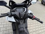 Klikněte pro detailní foto č. 8 - Honda Forza 350 s el. kufrem Honda 45L