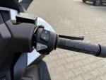Klikněte pro detailní foto č. 9 - Honda Forza 125 ABS s el. kufrem Hońda 45L