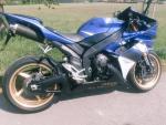 Klikněte pro detailní foto č. 4 - Yamaha YZF-R1