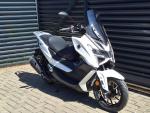 Klikněte pro detailní foto č. 2 - Voge SR1 125i GT