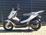 Klikněte pro detailní foto č. 5 - Voge SR1 125i GT