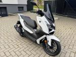 Klikněte pro detailní foto č. 2 - Voge SR1 125i GT