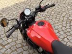 Klikněte pro detailní foto č. 8 - Royal Enfield Guerrilla 450 - APEX RED (Novinka)