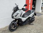 Klikněte pro detailní foto č. 4 - Honda ADV 350 1