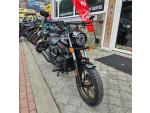 Klikněte pro detailní foto č. 10 - UM Motorcycles Renegade Freedom 125, pouze 1.108 km, 1. maj, padací protektory