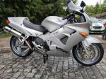 Klikněte pro detailní foto č. 1 - Honda VFR 800