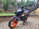 Klikněte pro detailní foto č. 2 - KTM 125 Duke - TOP STAV 2900 KM - STAV NOVÉ MOTO - ODPOČET DPH