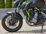 Klikněte pro detailní foto č. 10 - Kawasaki Z 650, padací rámy, plexi, páčky, sedlo, držák RZ