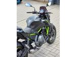 Klikněte pro detailní foto č. 12 - Kawasaki Z 650, padací rámy, plexi, páčky, sedlo, držák RZ