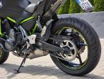 Klikněte pro detailní foto č. 9 - Kawasaki Z 650, padací rámy, plexi, páčky, sedlo, držák RZ