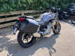 Klikněte pro detailní foto č. 3 - Moto Guzzi V 100 Mandello S Ohlins