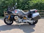 Klikněte pro detailní foto č. 4 - Moto Guzzi V 100 Mandello S Ohlins