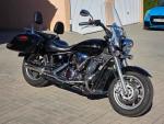 Klikněte pro detailní foto č. 3 - Yamaha XVS 1300 A Midnight Star, kufry, plexi, padáky, opěrky
