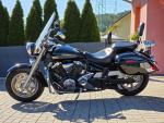 Klikněte pro detailní foto č. 8 - Yamaha XVS 1300 A Midnight Star, kufry, plexi, padáky, opěrky