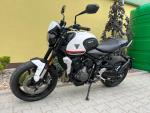 Klikněte pro detailní foto č. 10 - Triumph Trident 660