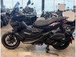 Klikněte pro detailní foto č. 3 - Aprilia SR GT 125 Aprillia Black