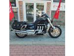 Klikněte pro detailní foto č. 8 - Triumph Rocket III Classic, nová STK, 2x kožená brašna, padací rámy