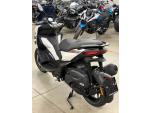 Klikněte pro detailní foto č. 4 - Aprilia SR GT 125 Opalescent Light