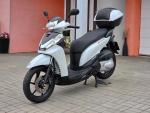 Klikněte pro detailní foto č. 1 - Honda SH 300i, kufr, původ ČR