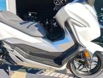 Klikněte pro detailní foto č. 10 - Honda Forza 300 ABS, Smart box, Vyhřívané rukojeti, Nové pneu