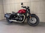 Klikněte pro detailní foto č. 2 - Triumph Bonneville Bobber - ČR / 1. MAJ / JEN 4965 KM / DPH /  DOPLŇKY