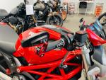 Klikněte pro detailní foto č. 4 - Ducati Monster 696