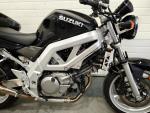 Klikněte pro detailní foto č. 5 - Suzuki SV 650 N - TOP stav - jen 17tis km - po servisu