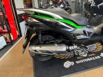 Klikněte pro detailní foto č. 6 - Kawasaki J 300